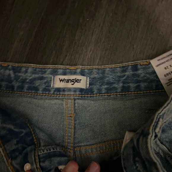 Wrangler Light Blue Women's Straight-Leg Jeans - Picture 5 of 8